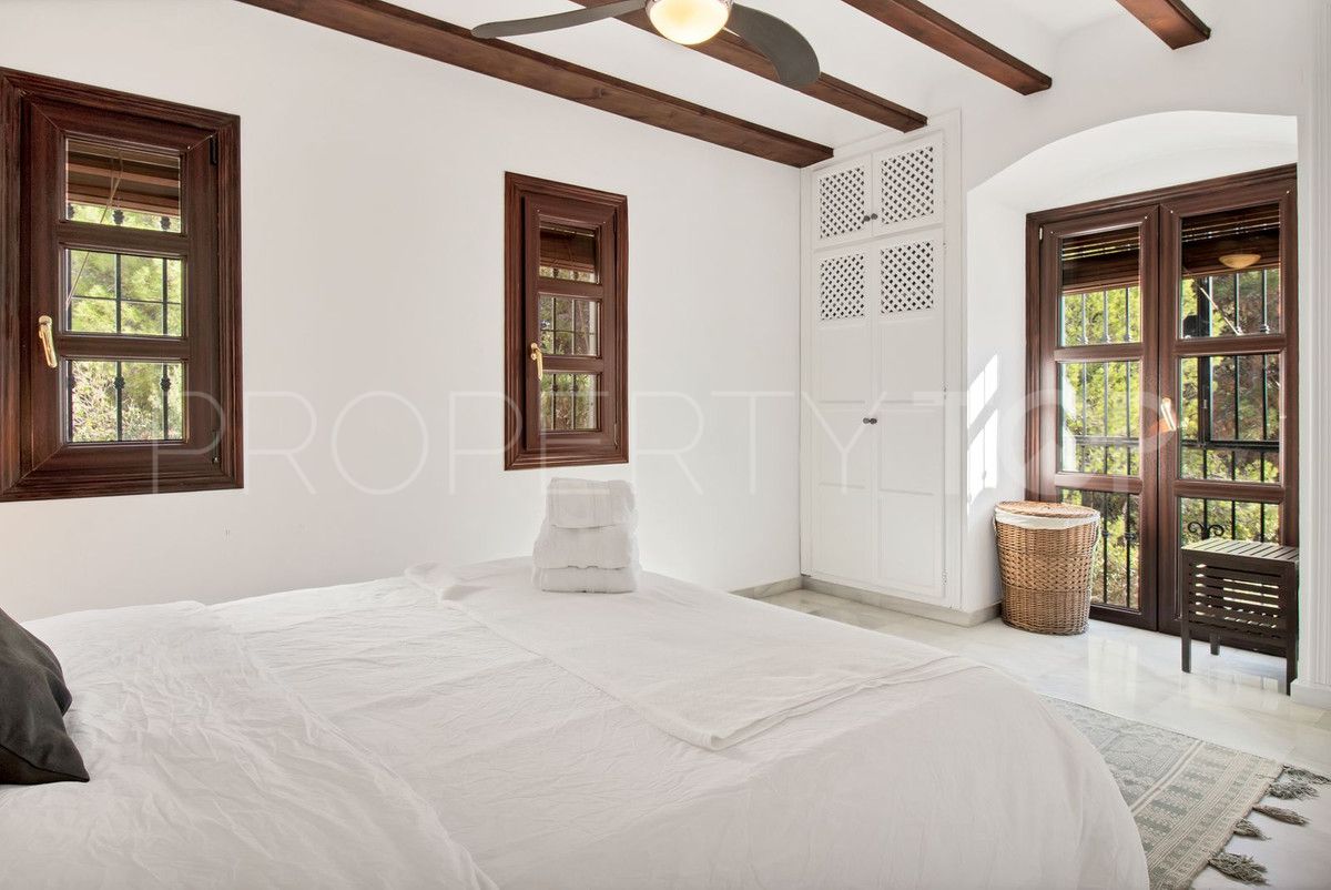 For sale Marbella Golden Mile town house with 3 bedrooms