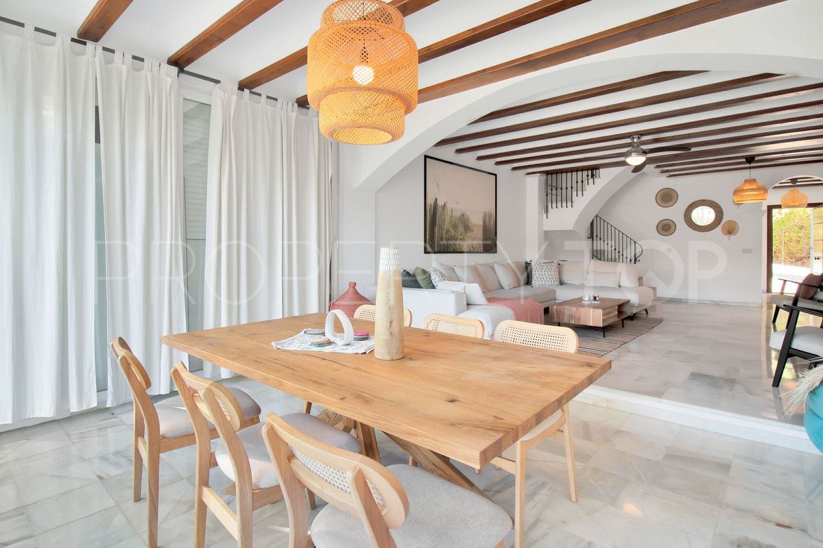 For sale Marbella Golden Mile town house with 3 bedrooms