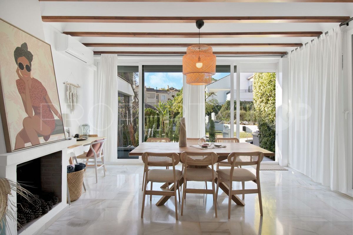 For sale Marbella Golden Mile town house with 3 bedrooms