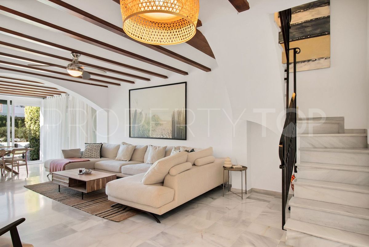 For sale Marbella Golden Mile town house with 3 bedrooms