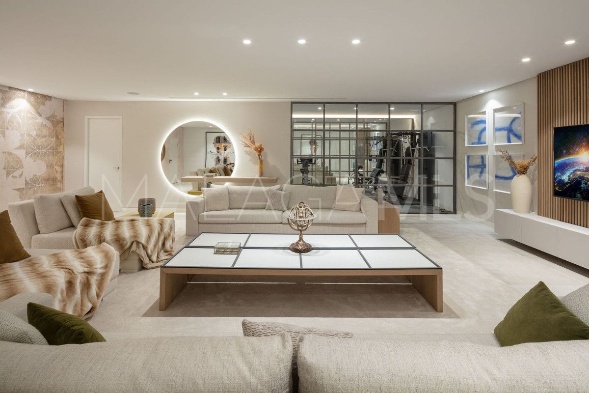 Nueva Andalucia, villa de 5 bedrooms a la venta