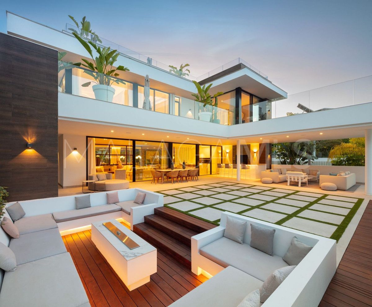 Nueva Andalucia, villa de 5 bedrooms a la venta
