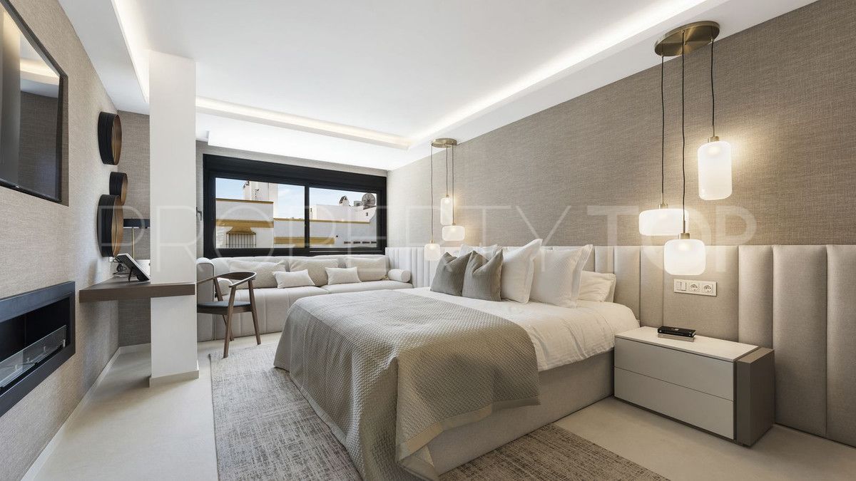 Marbella Golden Mile, adosado en venta con 5 dormitorios