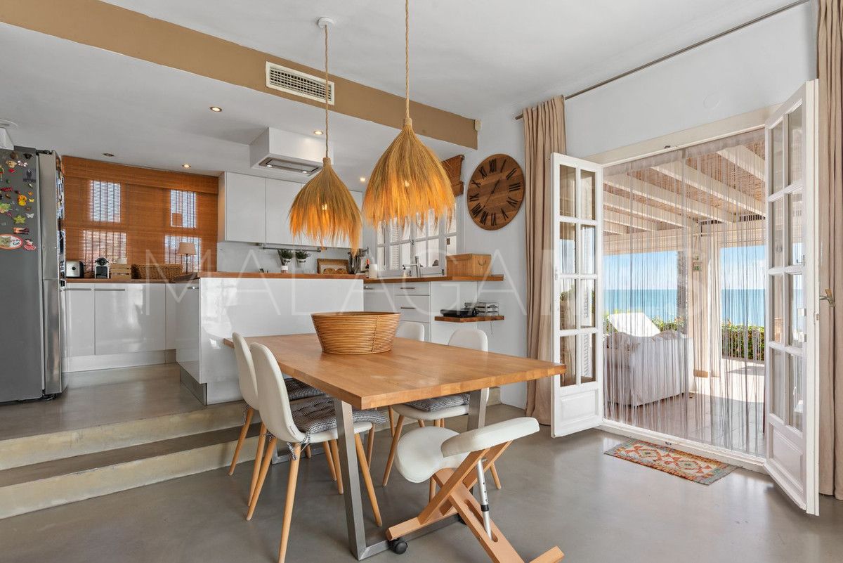 Maison de ville for sale in Estepona