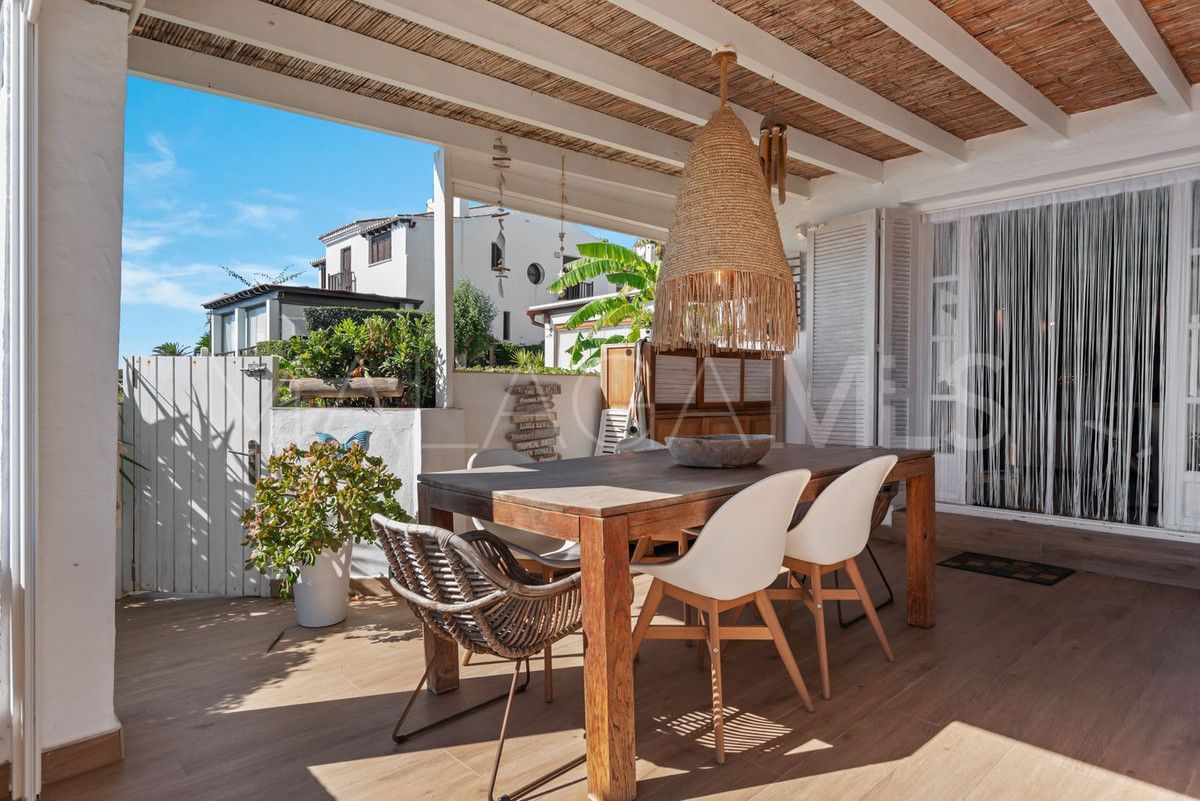 Maison de ville for sale in Estepona