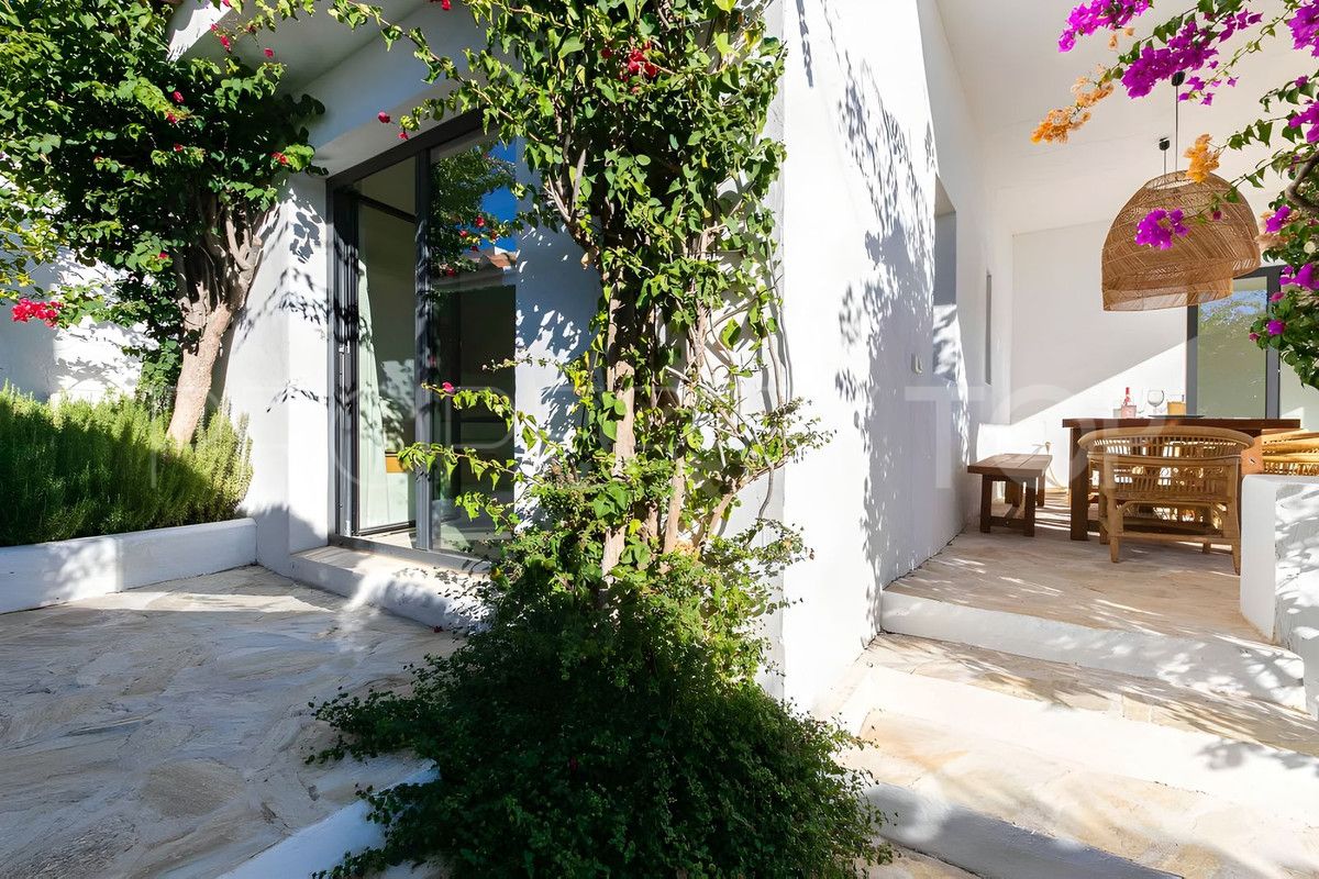 Villa en venta en Benahavis