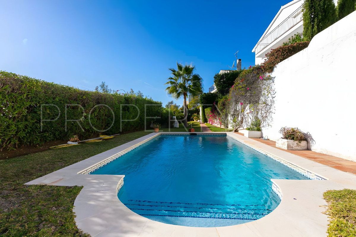 Villa en venta en Benahavis