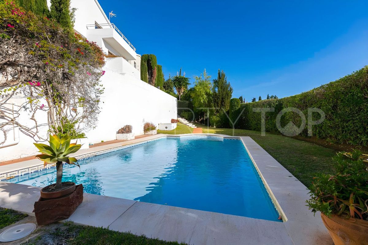 Villa en venta en Benahavis