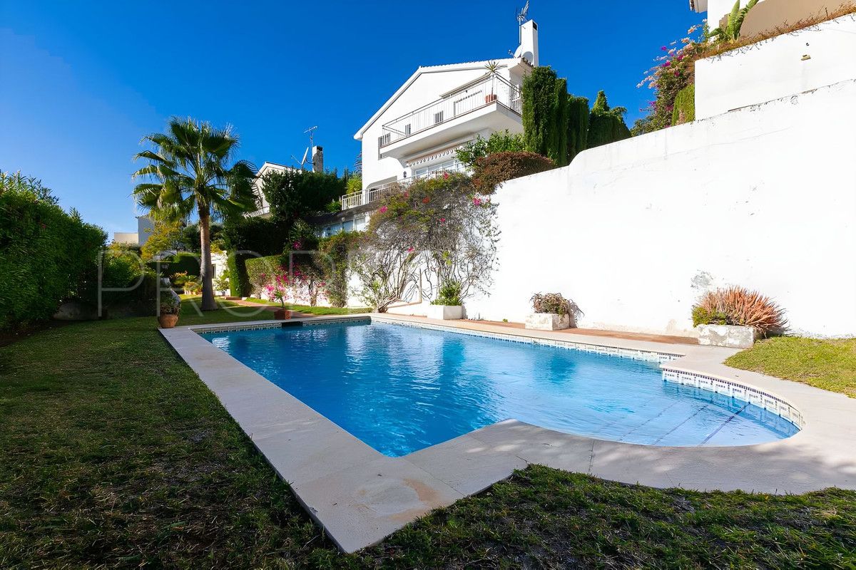 Villa en venta en Benahavis