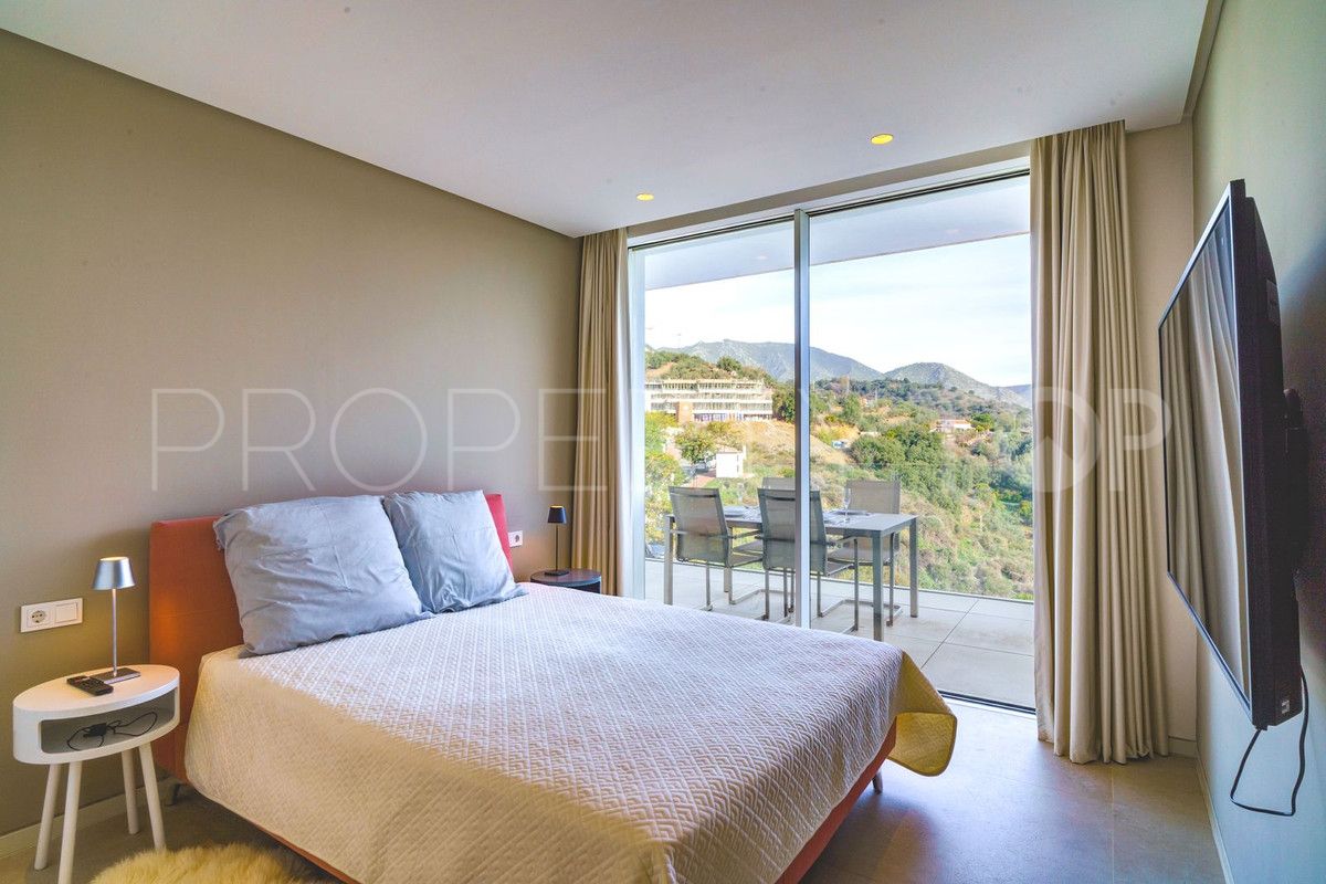 Apartamento con 3 dormitorios a la venta en Marbella Ciudad