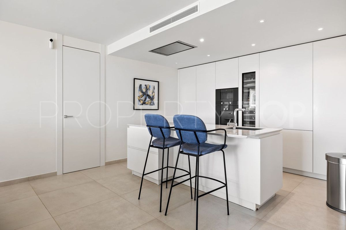 Ground floor apartment for sale in Nueva Andalucia