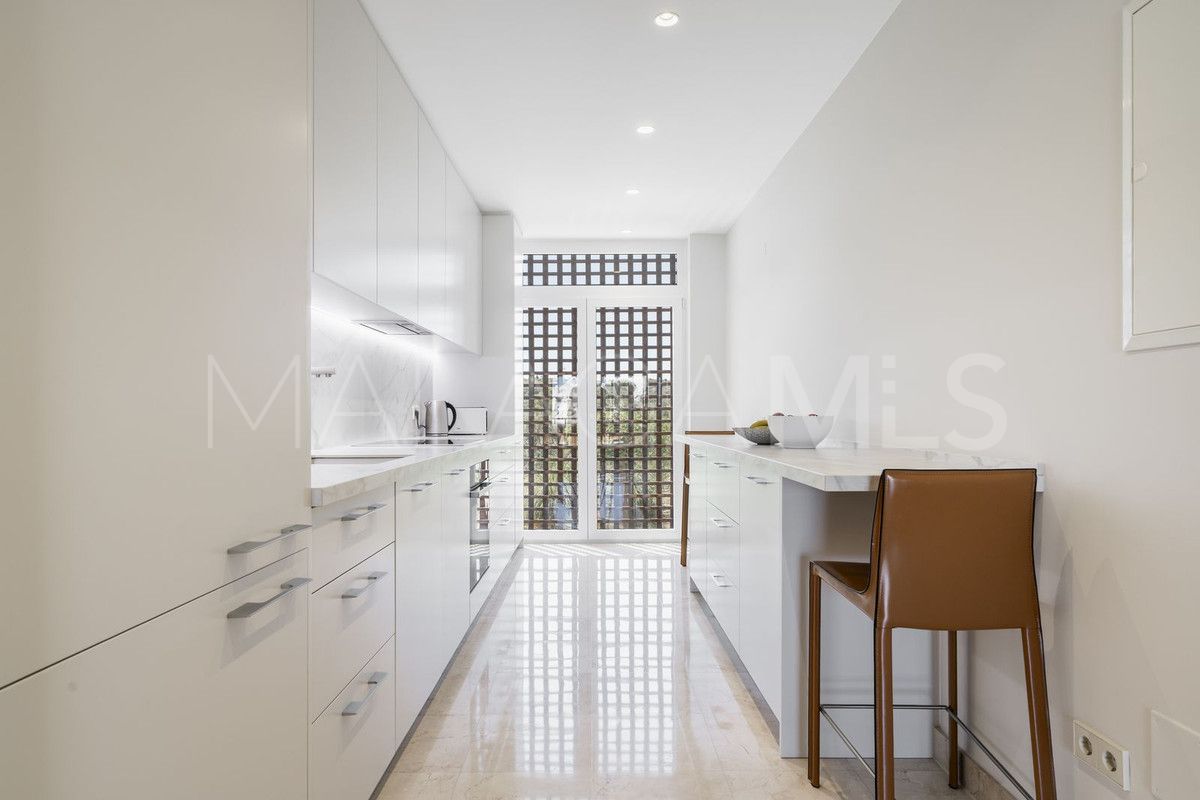 Apartamento with 3 bedrooms a la venta in Estepona