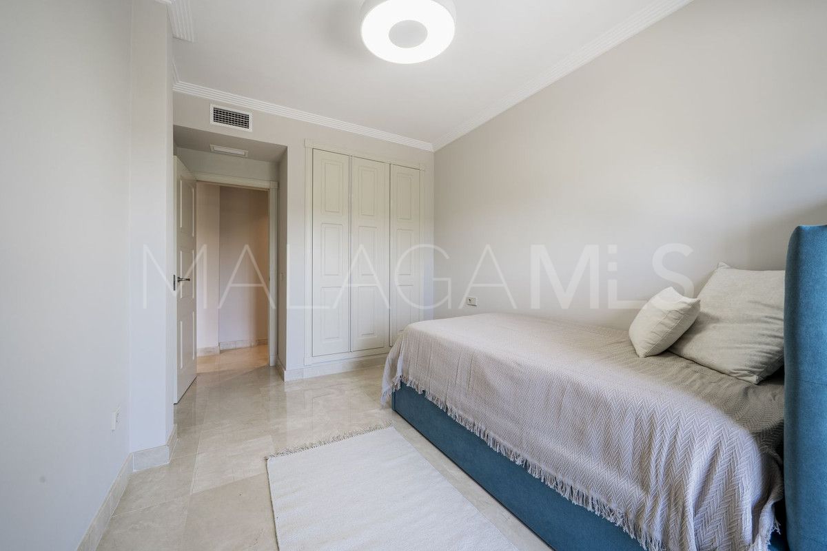 Apartamento with 3 bedrooms a la venta in Estepona