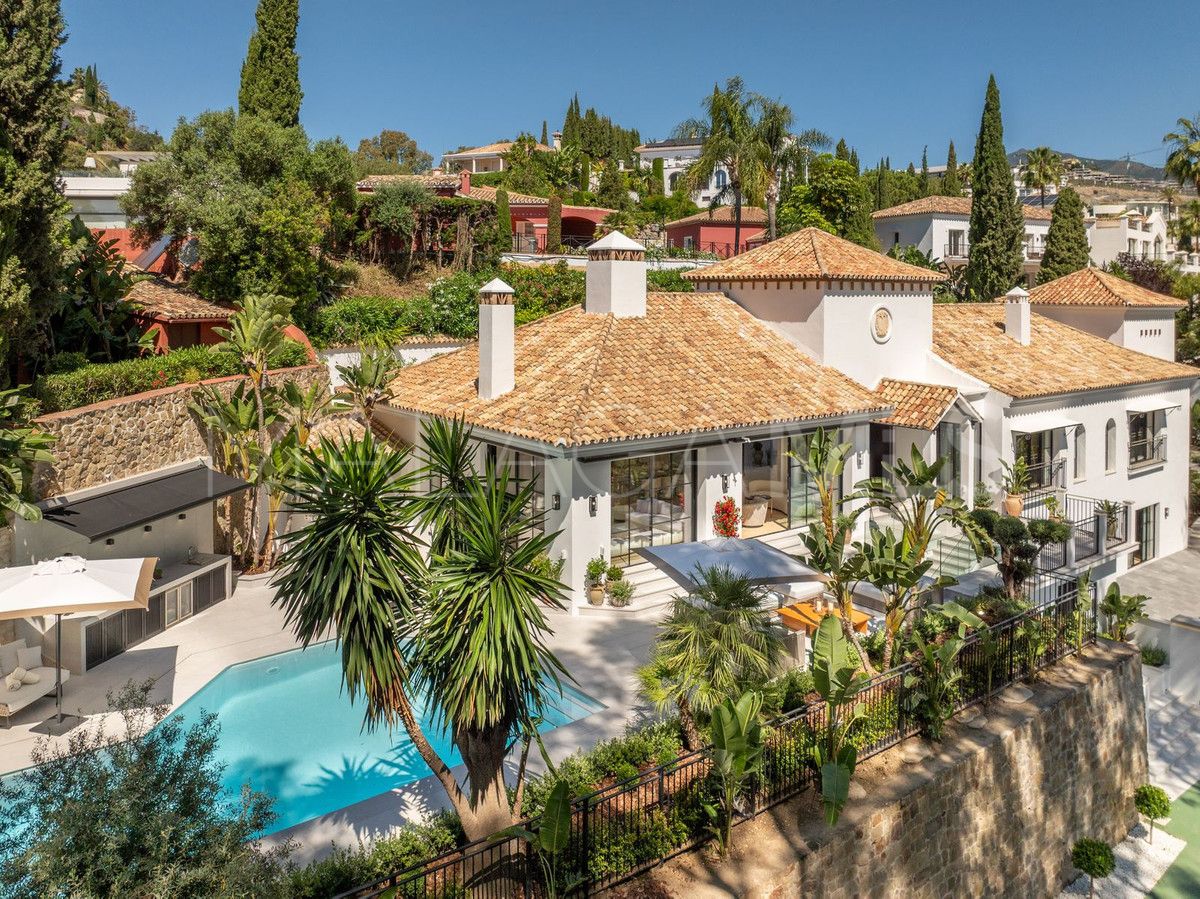 Se vende villa in Benahavis with 5 bedrooms
