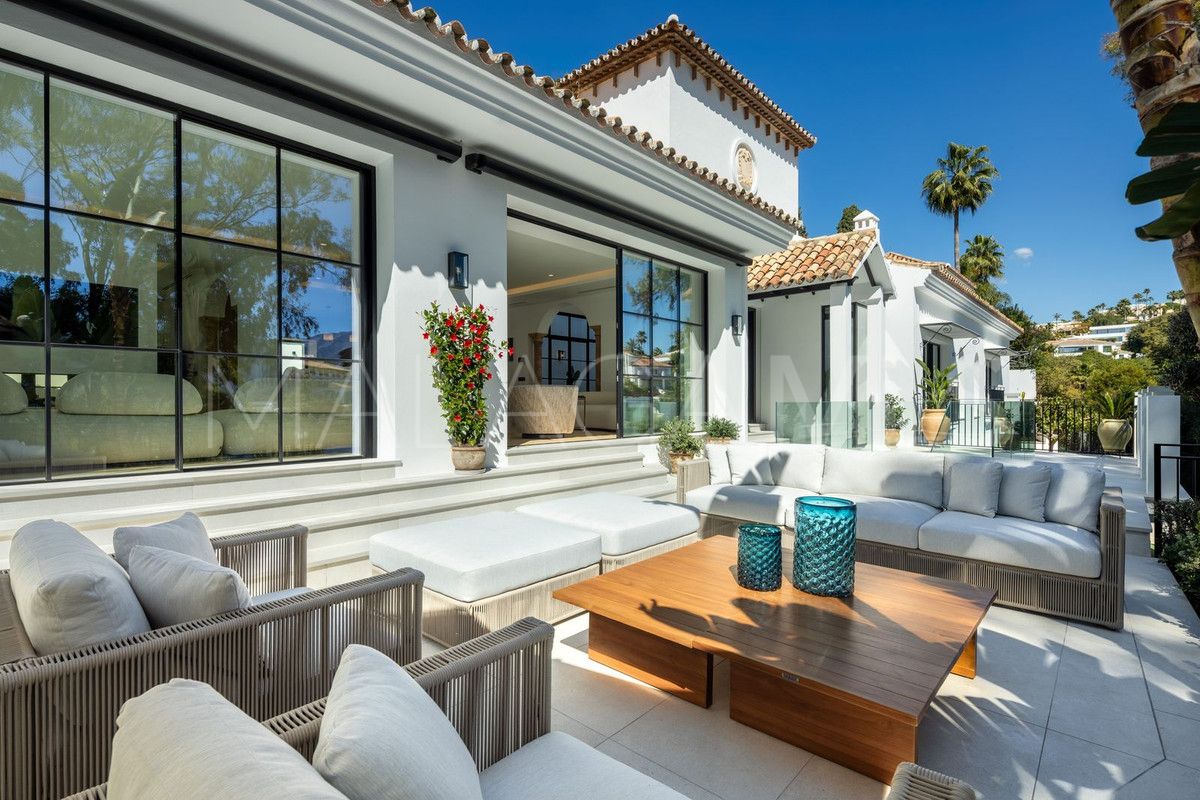 Se vende villa in Benahavis with 5 bedrooms