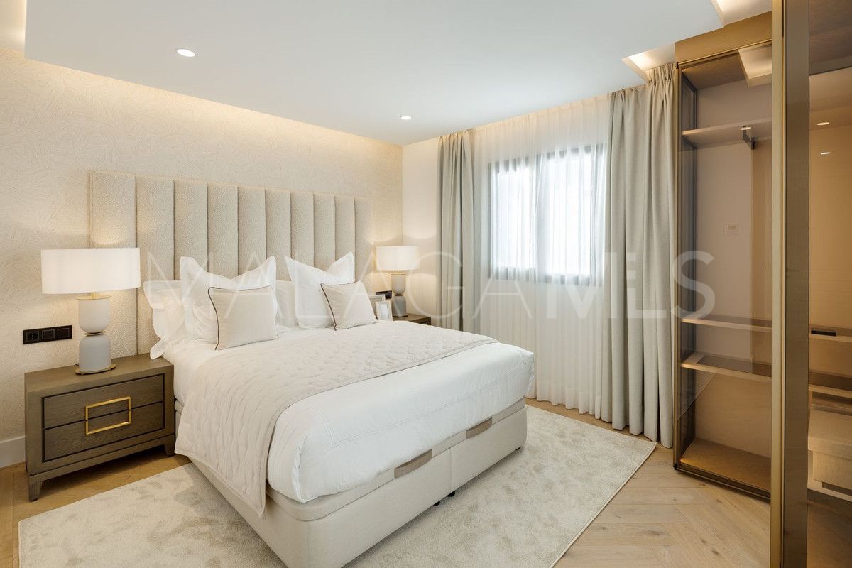 Se vende villa in Benahavis with 5 bedrooms