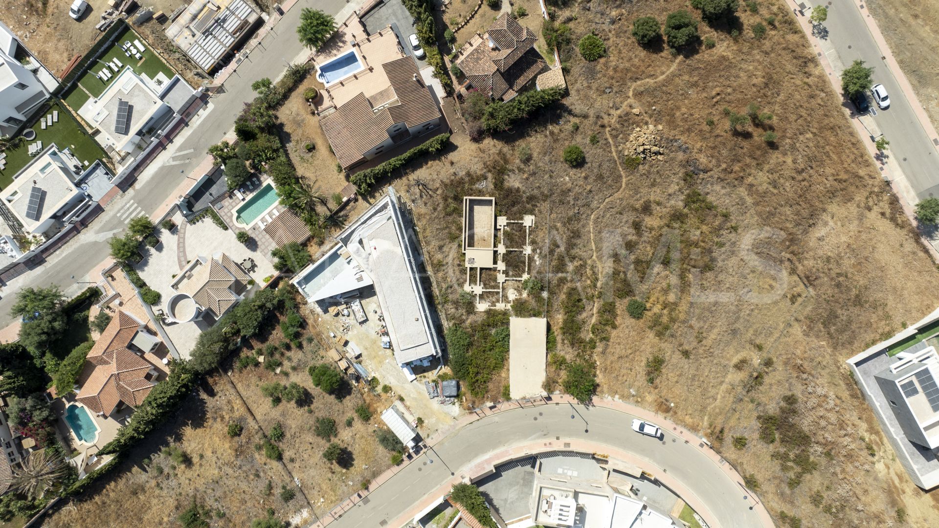 Terrain for sale in Estepona