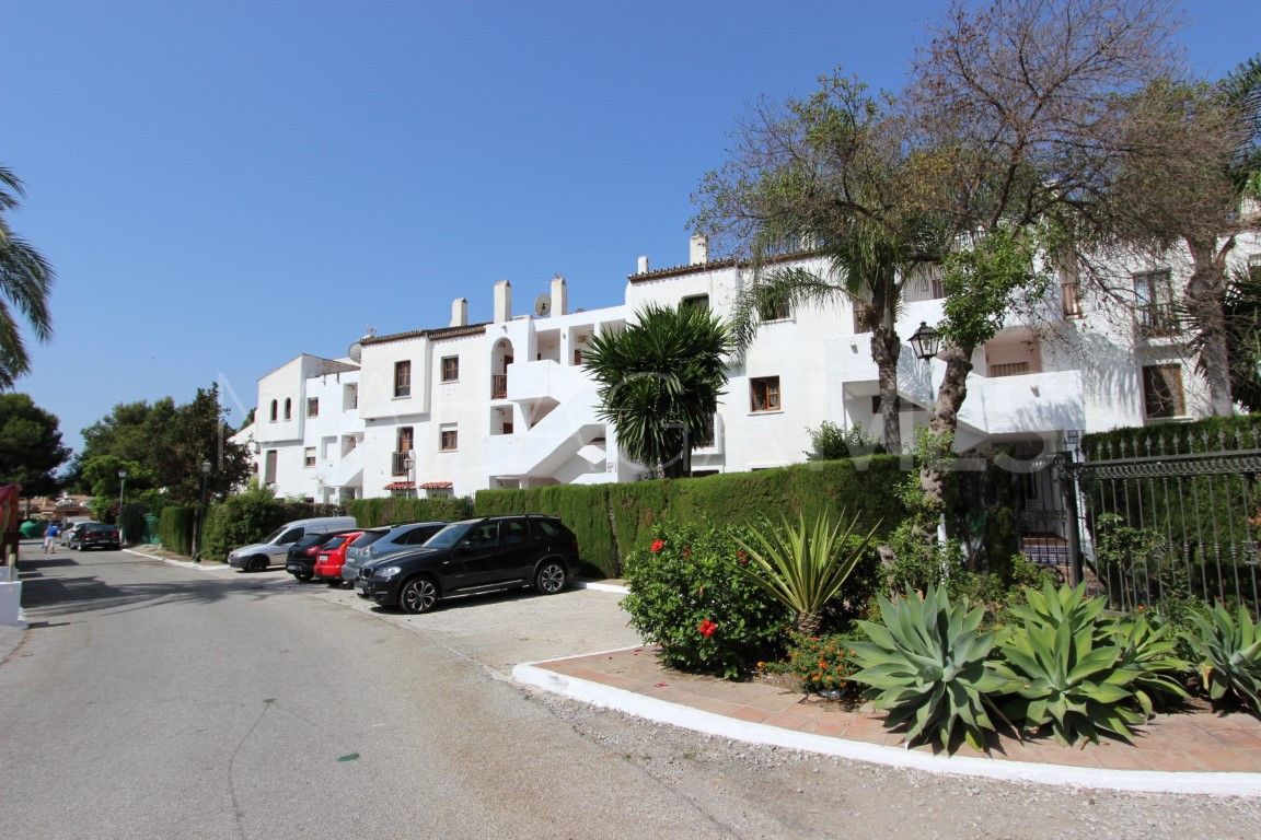 Apartment for sale in Estepona