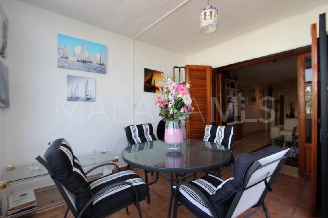 Apartment for sale in Estepona