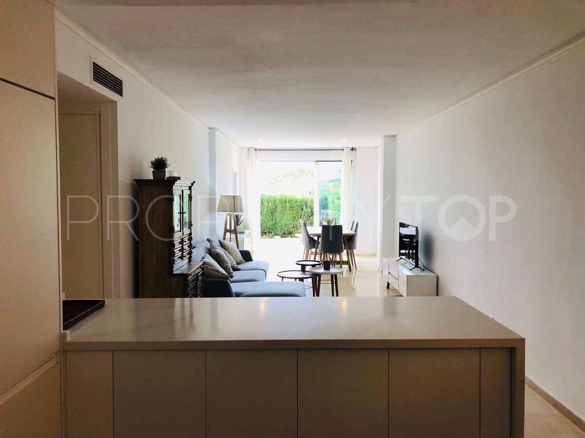 Ground floor apartment for sale in La Quinta with 2 bedrooms