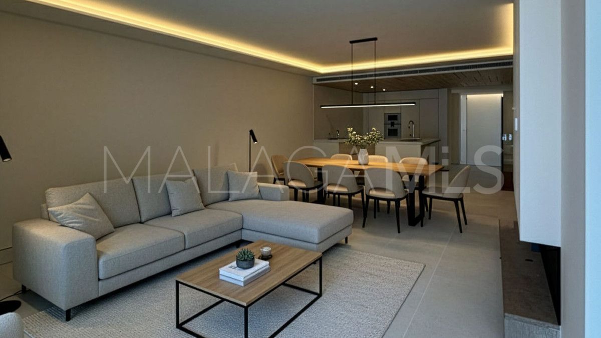 For sale ground floor apartment with 4 bedrooms in Marbella City