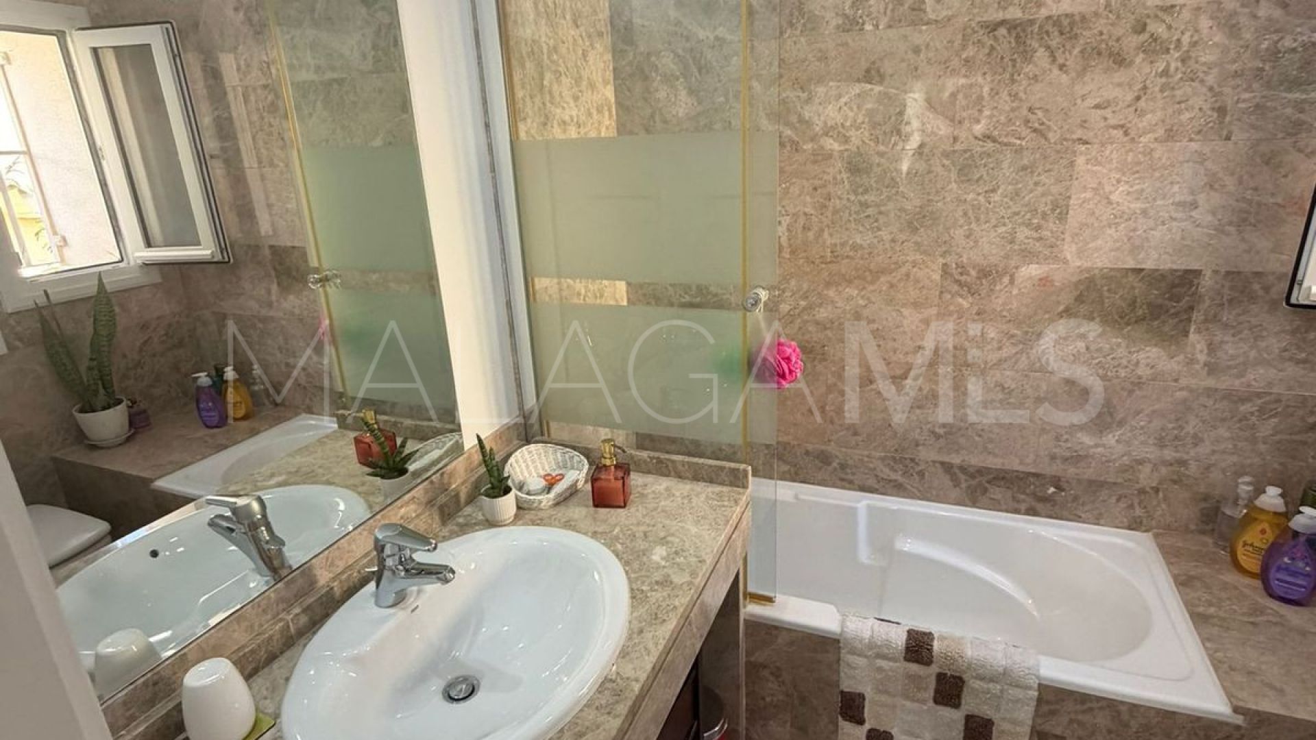 Marbella Ciudad, adosado for sale de 4 bedrooms