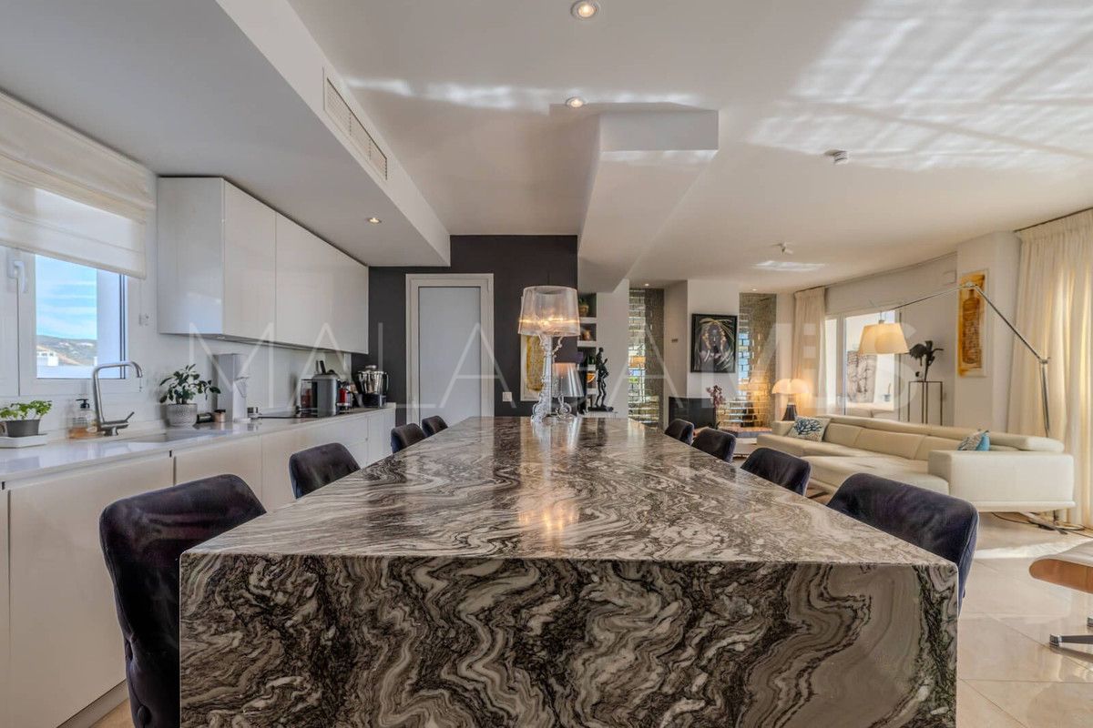 For sale Los Monteros 2 bedrooms apartment