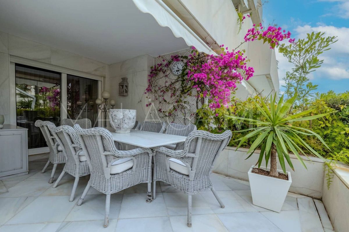 3 bedrooms ground floor apartment in Marbella - Puerto Banus for sale