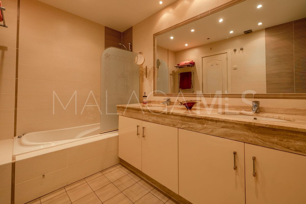 For sale Marbella - Puerto Banus 2 bedrooms ground floor apartment
