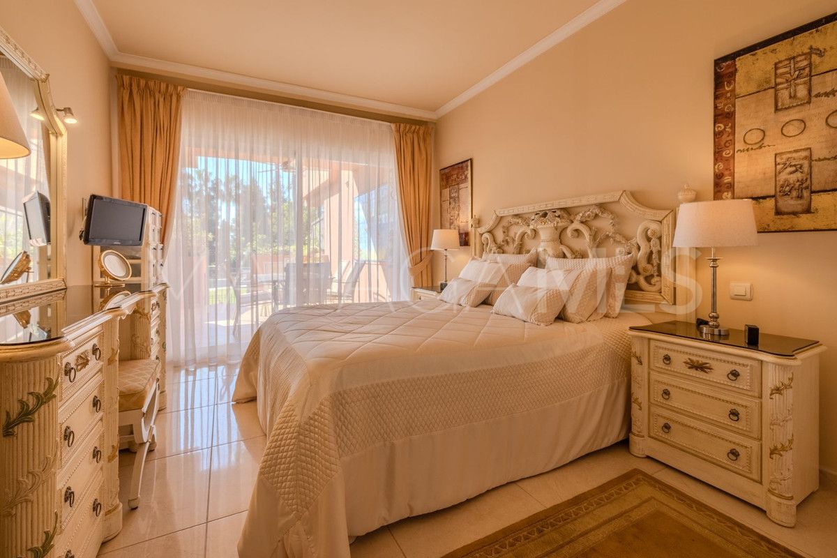 For sale Marbella - Puerto Banus 2 bedrooms ground floor apartment
