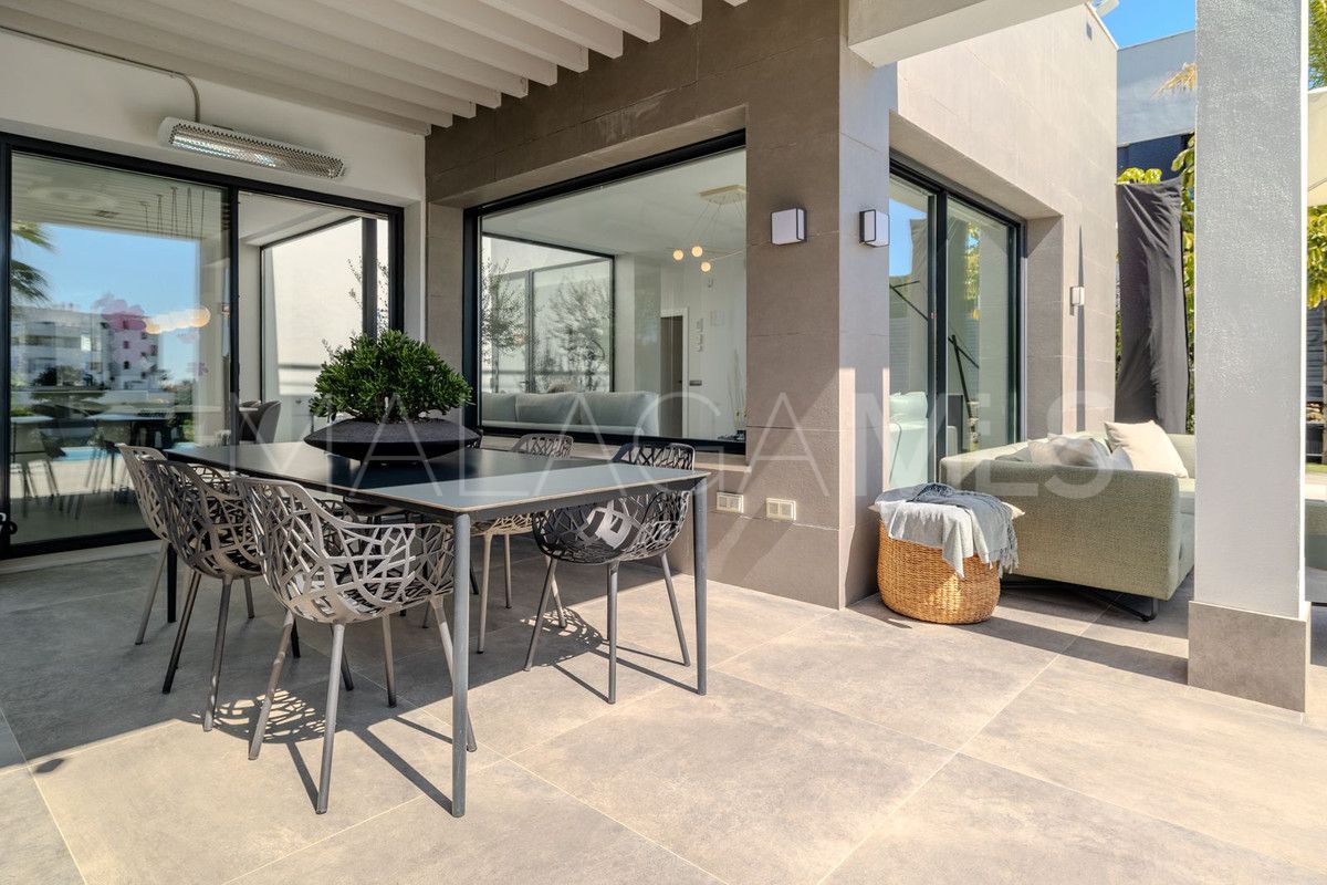 Villa for sale in Selwo