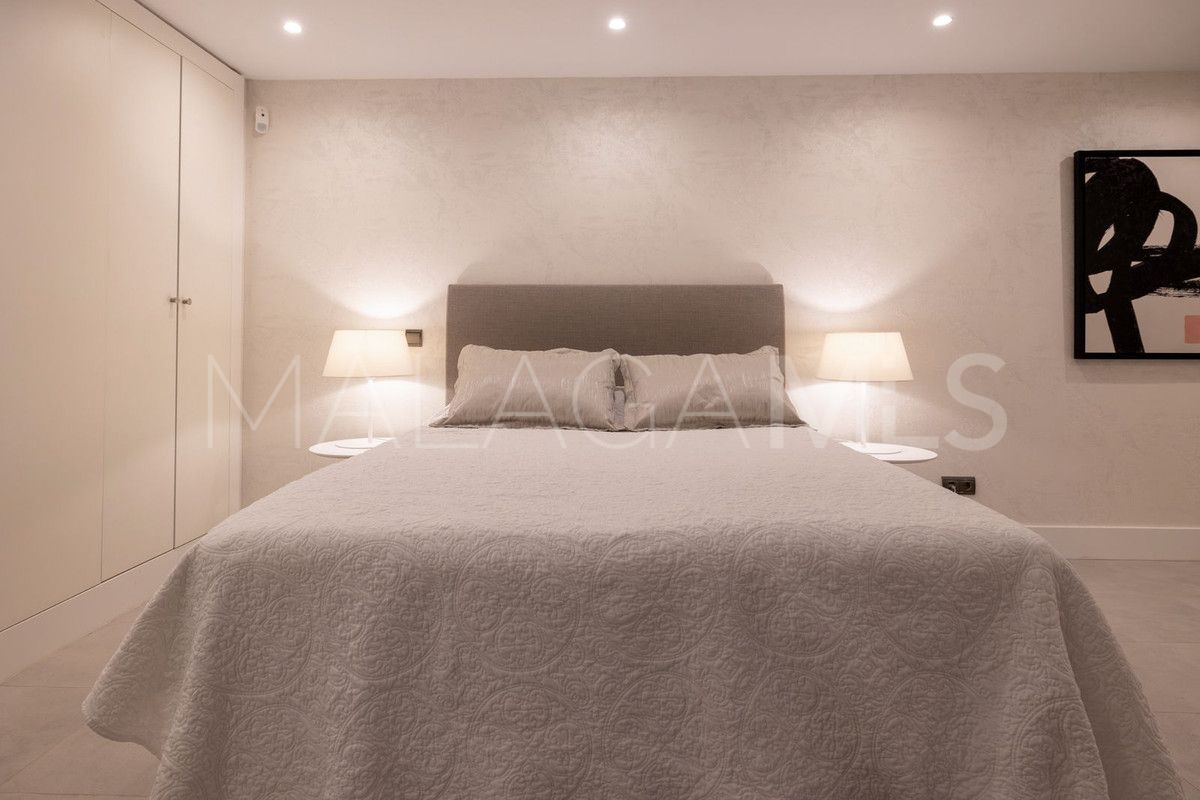 Villa for sale in Selwo