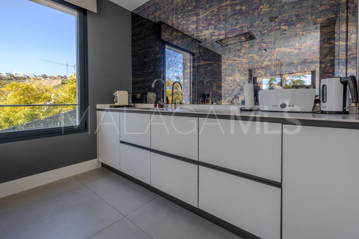 Villa for sale in Selwo