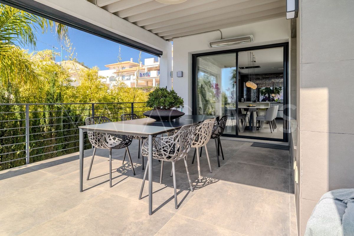 Villa for sale in Selwo