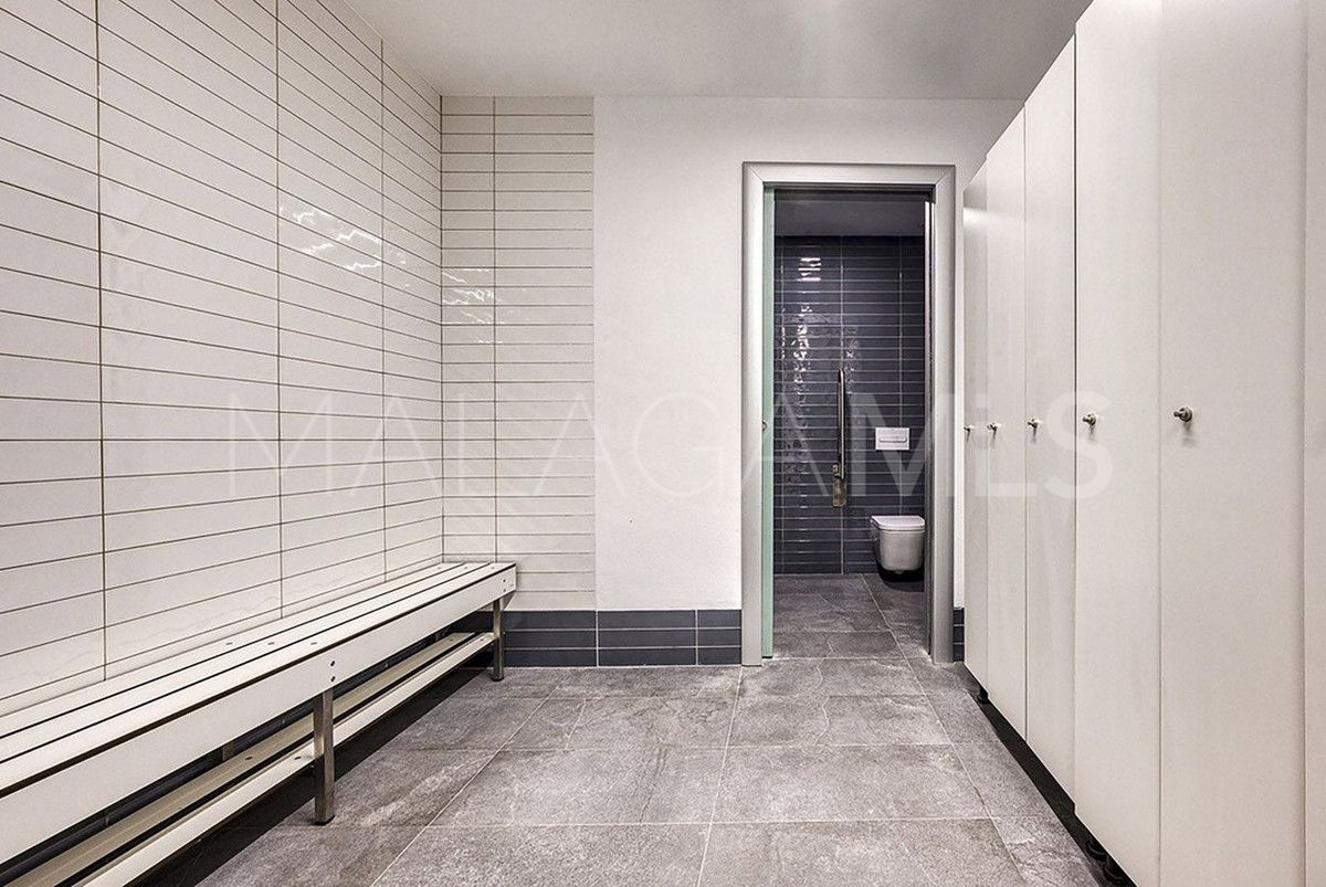 For sale 2 bedrooms penthouse in New Golden Mile