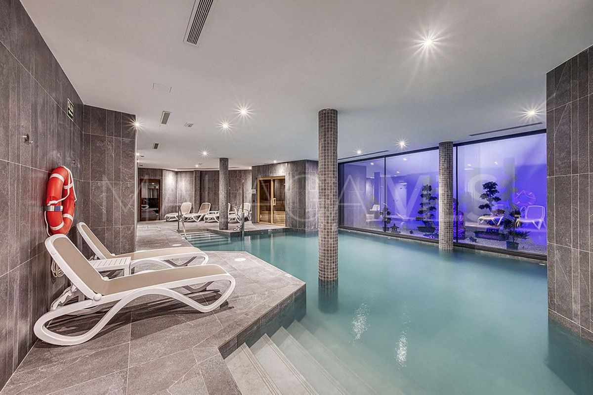 For sale 2 bedrooms penthouse in New Golden Mile