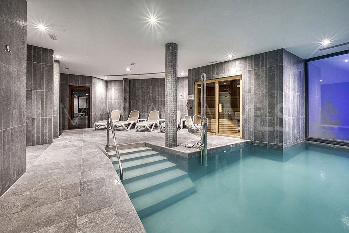 For sale 2 bedrooms penthouse in New Golden Mile