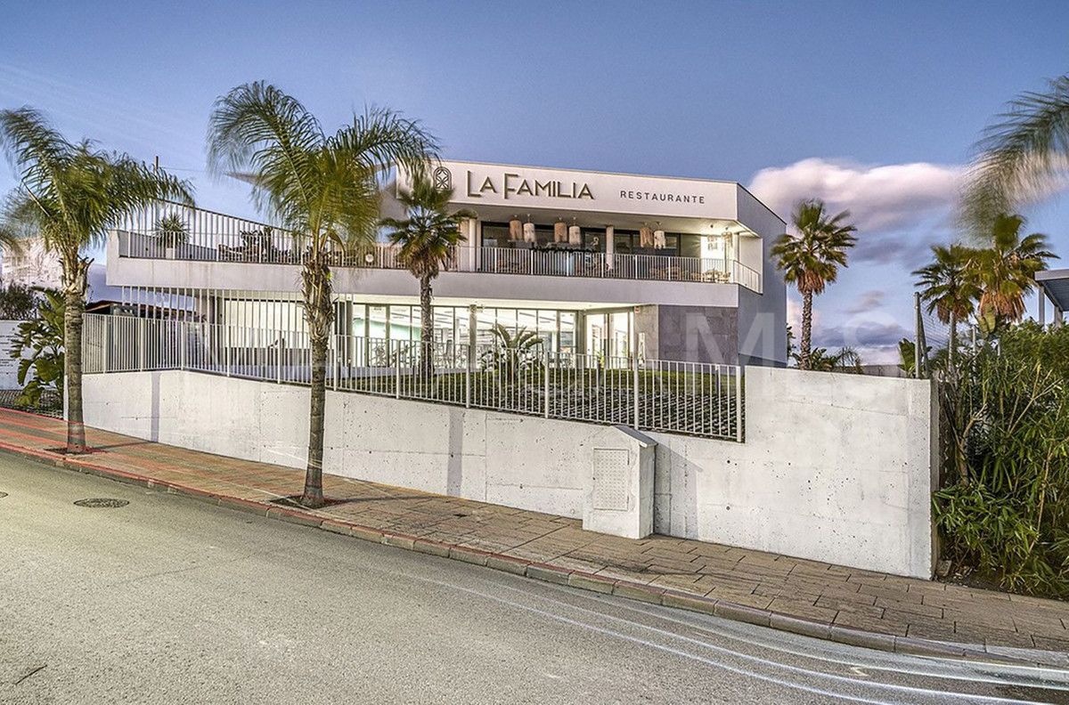 For sale 2 bedrooms penthouse in New Golden Mile