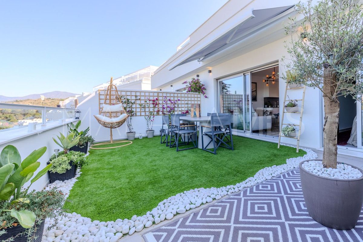 For sale 2 bedrooms penthouse in New Golden Mile