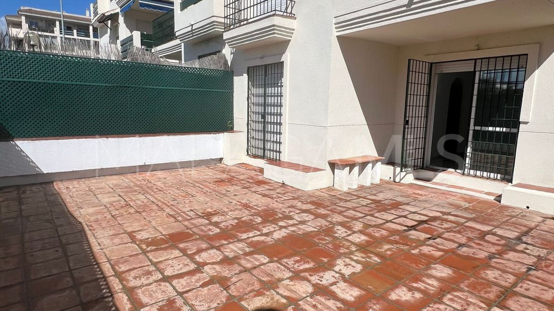 Erdgeschosswohnung for sale in Nueva Andalucia