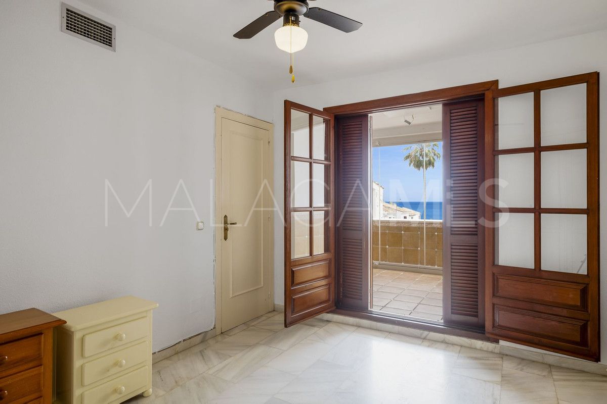 Maison de ville for sale in Estepona