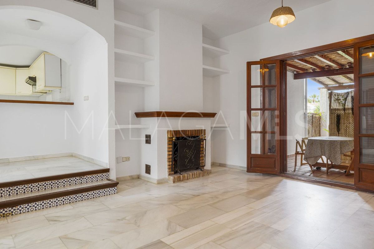 Maison de ville for sale in Estepona