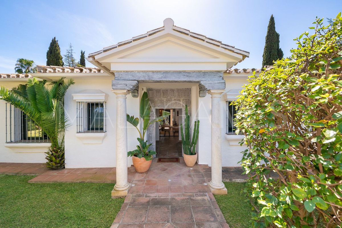Villa for sale in Hacienda las Chapas