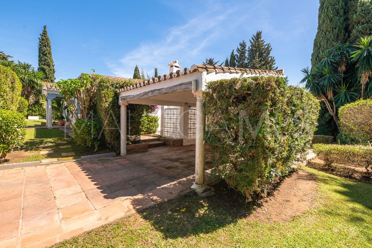 Villa for sale in Hacienda las Chapas