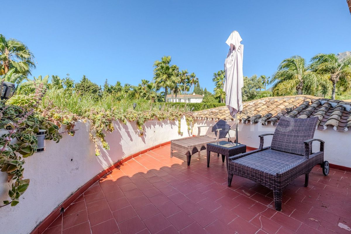 For sale 5 bedrooms villa in Marbella City