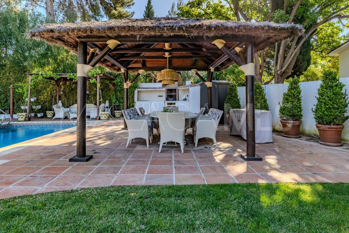For sale 5 bedrooms villa in Marbella City