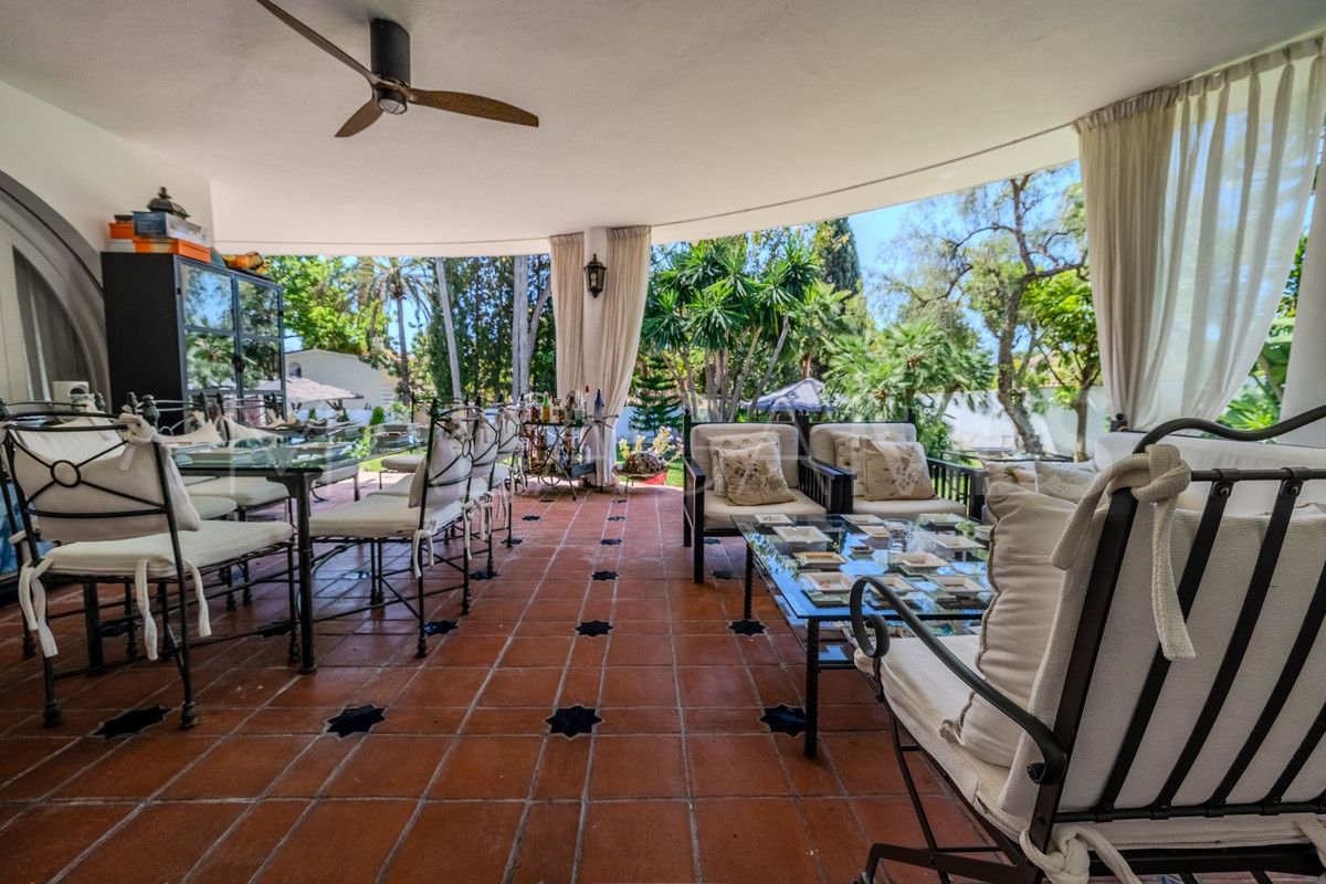 For sale 5 bedrooms villa in Marbella City