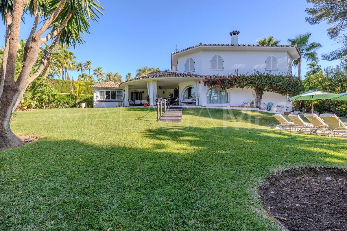 For sale 5 bedrooms villa in Marbella City