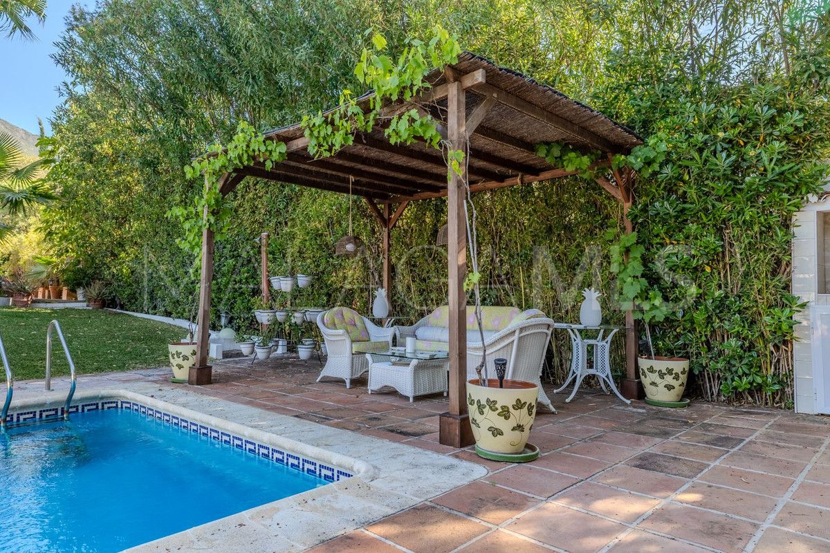 For sale 5 bedrooms villa in Marbella City