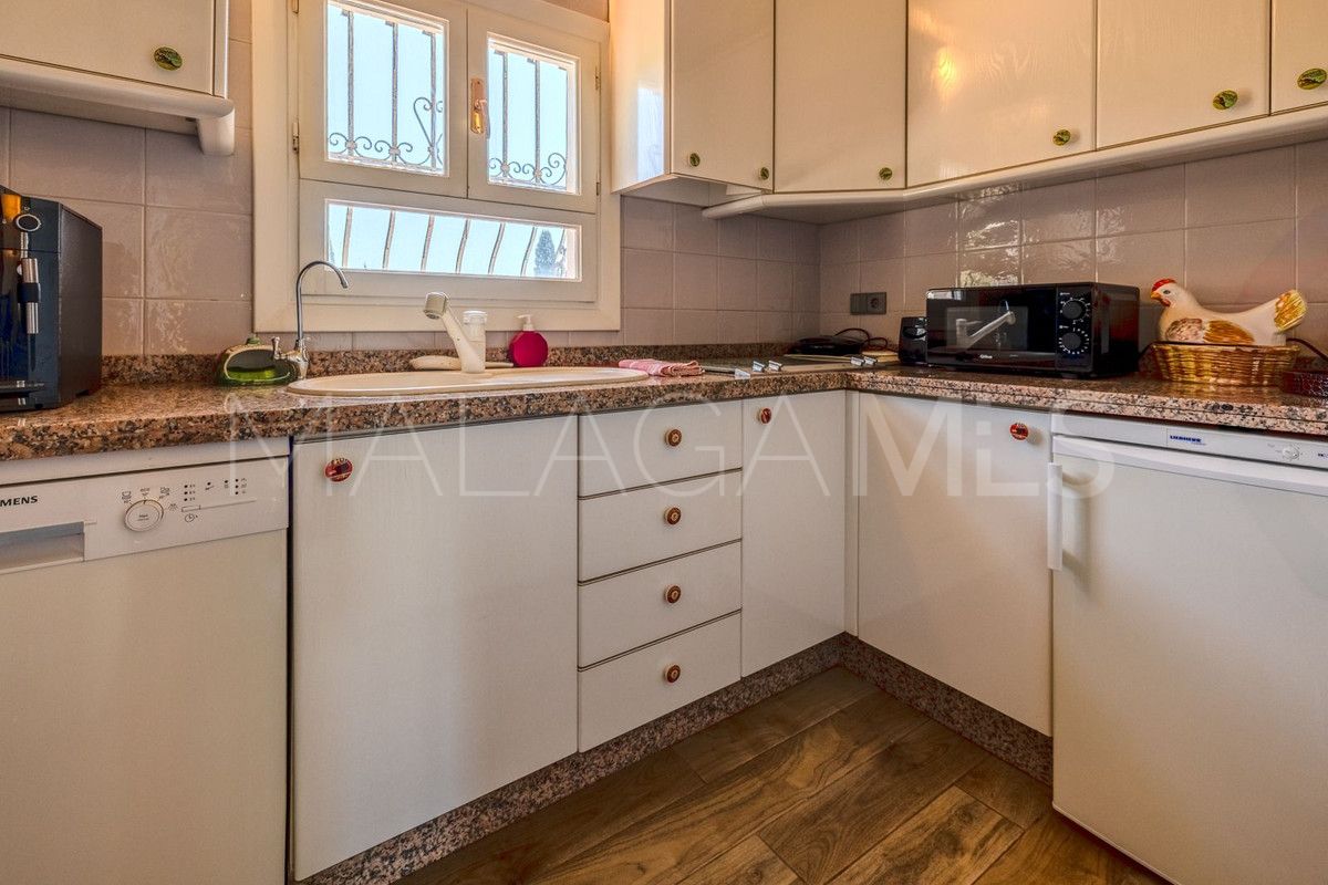 For sale 5 bedrooms villa in Marbella City